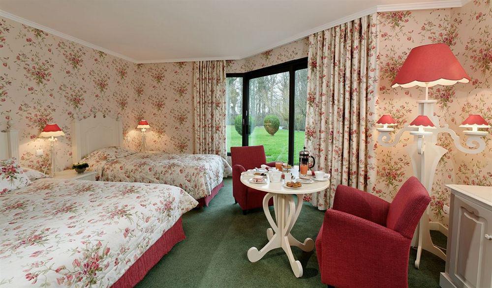 Hotel Chateau Tilques Pokoj fotografie